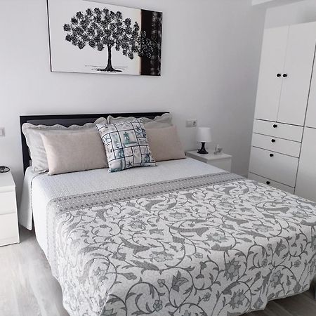 Mare De Deu, Vivienda Vacacional Para Familias Y Mayores De 25 Anos En El Grao De Gandia-Playa Playa de Gandia エクステリア 写真