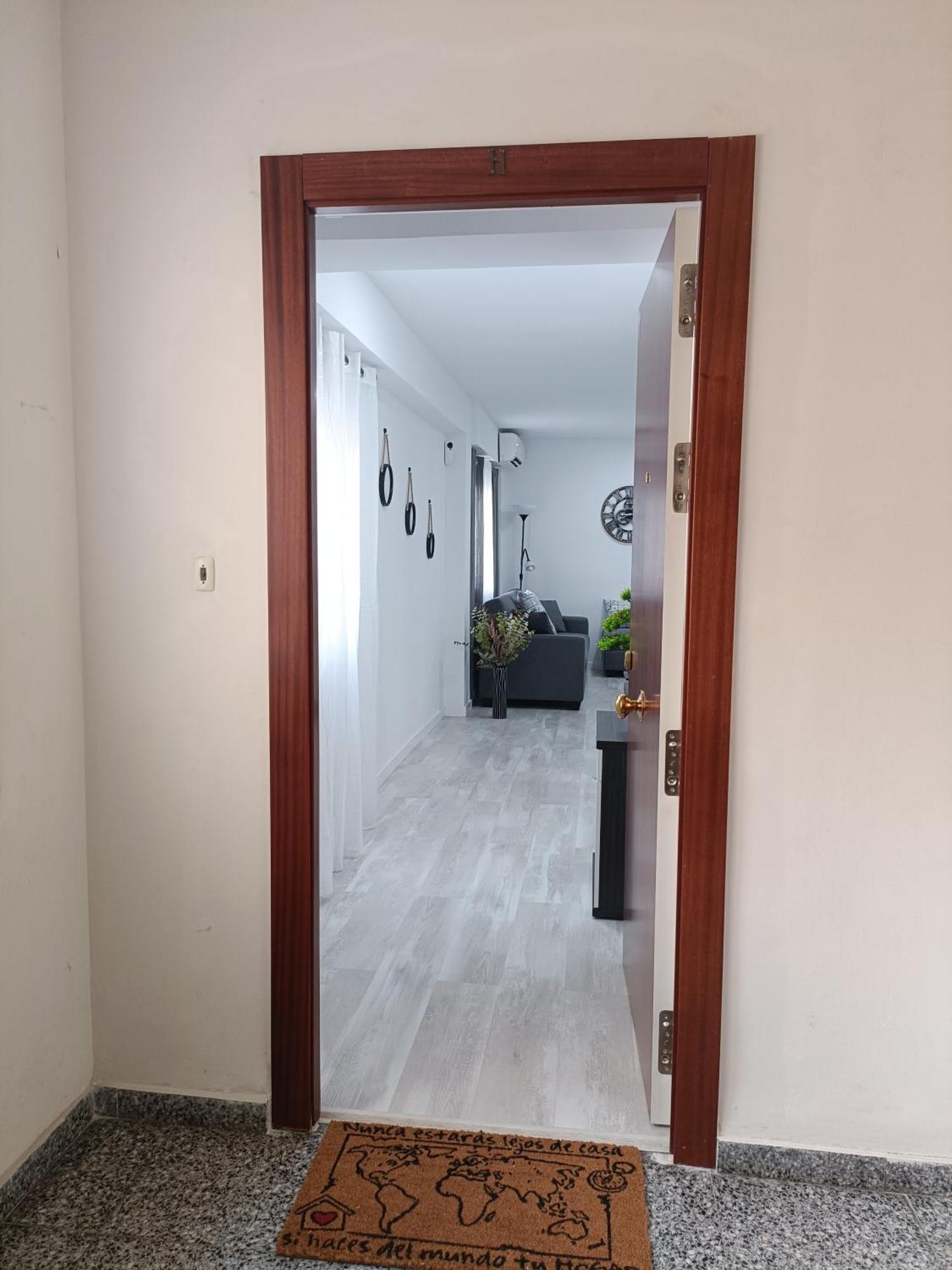 Mare De Deu, Vivienda Vacacional Para Familias Y Mayores De 25 Anos En El Grao De Gandia-Playa Playa de Gandia エクステリア 写真